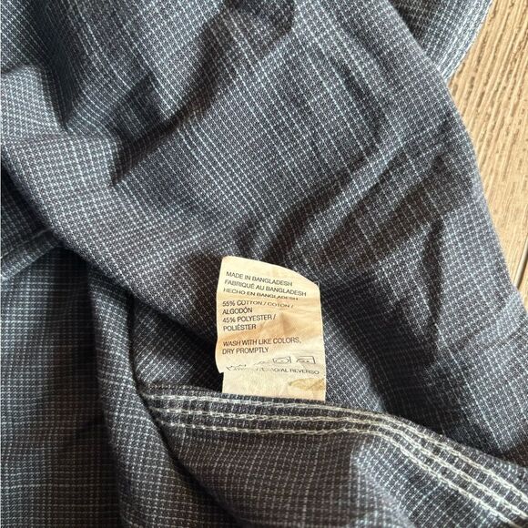 G.H. Bass & CO Men's Blue  Shirt used in good condition - Picture 4 of 5